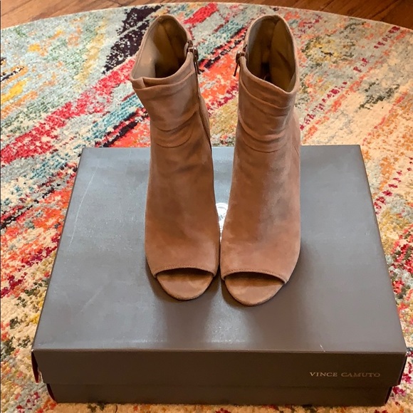 Vince Camuto Kenya peep toe booties - Picture 5 of 6